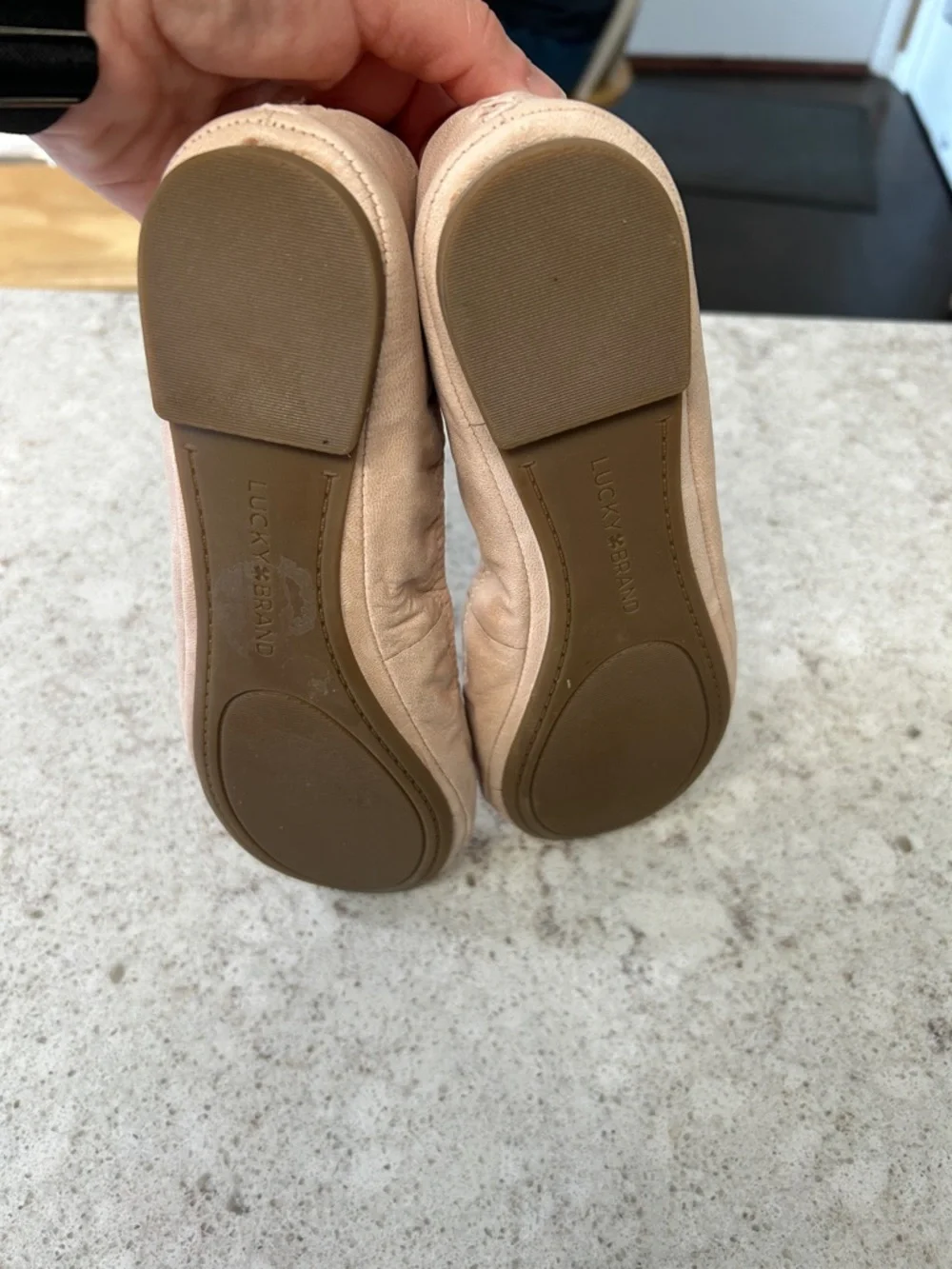 Lucky Brand Women's Pale Pink Ballet Flats - Picture 8 of 8